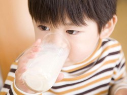 Susu Palsu dari Bubuk Suplemen Akibatkan Kepala Anak-anak Membesar