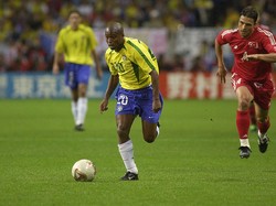 Eks Penyerang Brasil: Saya Lebih Baik daripada Ronaldo dan Messi