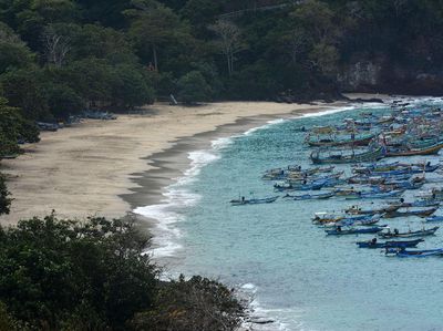 Pantai Papuma Jember Tutup untuk Cegah Corona