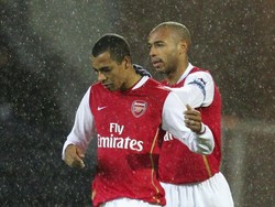 Gilberto Silva Berandai-andai Ronaldinho-Henry Duet di Arsenal