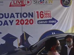 Pandemi Corona, SMA di Tangsel Ini Gelar Wisuda Secara Drive Thru