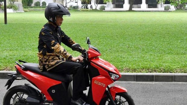 5 Fakta Lelang Motor  Jokowi Pemenang Panik dan Akhirnya 