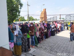 Pencairan BLT Molor Rawan Dipolitisasi, Bawaslu Ingatkan Bupati Mojokerto
