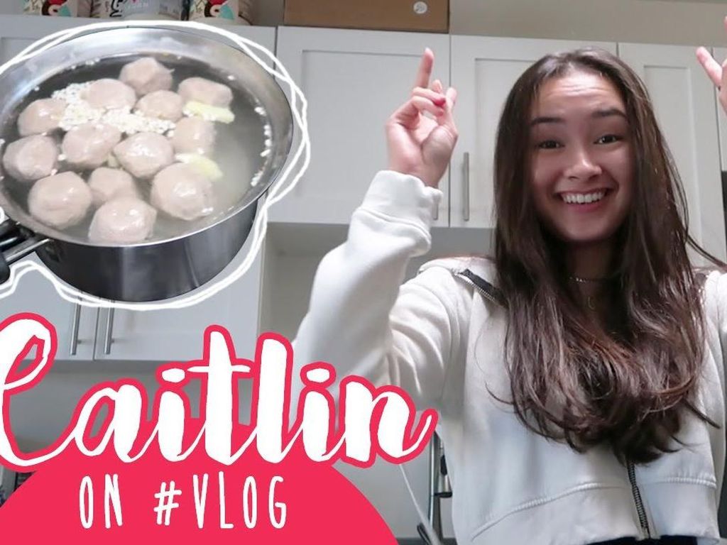 Tinggal Di Amerika, Caitlin Halderman Bikin Bakso Sendiri untuk Obat Rindu Tinggal Di Amerika, Caitlin Halderman Bikin Bakso Sendiri untuk Obat Rindu