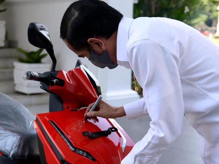 Polisi Pemenang Lelang Motor Jokowi Rp 2,5 M Justru Harus