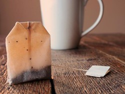 10 Trik Menghilangkan Mata Panda Biar Makin Ciamik