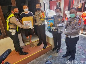 Tangis Haru Korban Kecelakaan Saat Dapat Bantuan di Tengah Pandemi