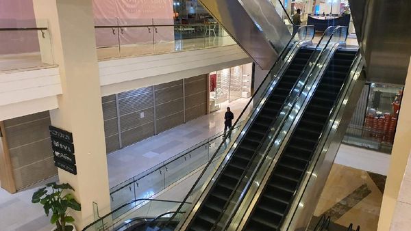 Bakal Dibuka Kembali, Lihat Lagi Yuk Penampakan Mal-mal Sepi