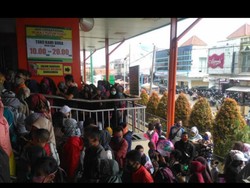 Antrean Mengular Jelang Lebaran, Disperidag Bandung Ancam Tutup Toko