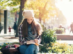 Apa Itu SKS? Plus Istilah Khas Kuliah Lainnya untuk Mahasiswa Apa Itu SKS? Plus Istilah Khas Kuliah Lainnya untuk Mahasiswa