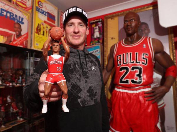 Mengintip Koleksi Miniatur Michael Jordan Terbanyak di Dunia