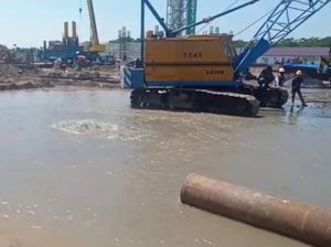 Pipa PDAM Surabaya Jebol Kena Tiang Pancang, 120 Ribu Pelanggan Terdampak