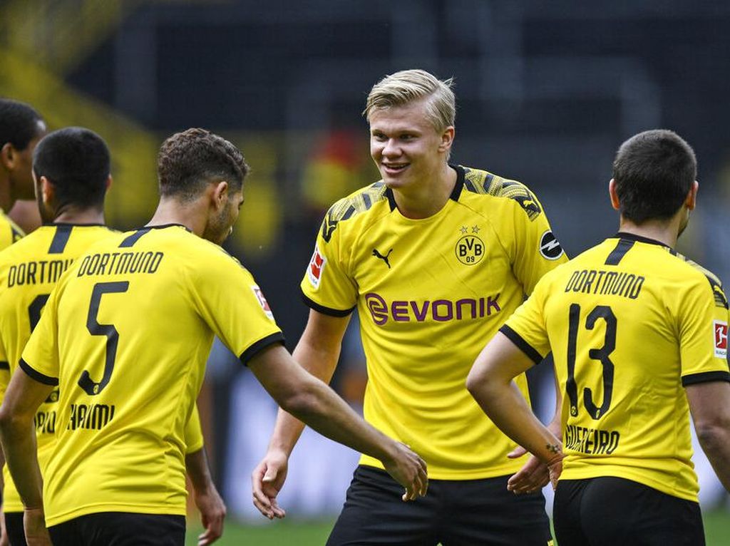 Kemenangan Telak Dortmund Terasa Janggal Tanpa Adanya Fans