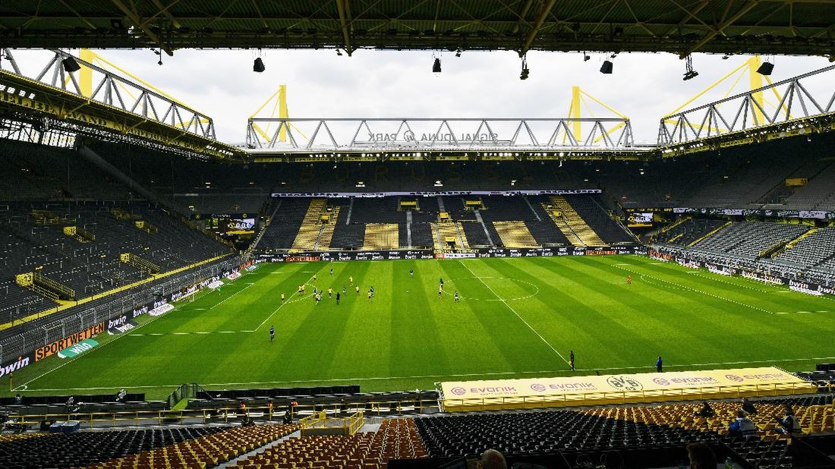 Bundesliga dilanjutkan mulai akhir pekan kemarin dengan laga digelar secara tertutup alias tanpa penonton. (Foto: Heinz Buese/Pool via Getty Image/Pool)