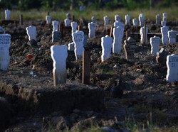 Positif Corona Gegara Buka Peti, Begini Pemulasaran Jenazah Sesuai Fatwa MUI