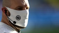 Bundesliga menjadi liga sepak bola pertama di dunia yang memulai kembali setelah suspensi dua bulan karena pandemi COVID-19. AP Photo/Michael Probst, Pool.