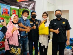 Beri Bantuan Sembako, Ketua MPR Ajak Jurnalis Tangkal Berita Hoax