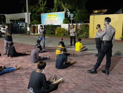 Belasan Remaja Pesta Miras di Tengah Pandemi Corona Diamankan