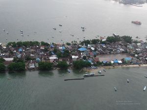 Emak-emak Ini Jadi Satu-satunya Agen Bank di Pulau Lae-lae Makassar Emak-emak Ini Jadi Satu-satunya Agen Bank di Pulau Lae-lae Makassar