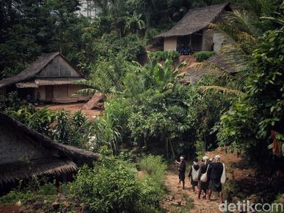 Menikmati Hijaunya Alam Suku Adat Baduy Sebelum Corona