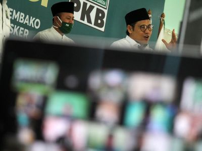 Saat Cak Imin Bantu Warga Terdampak COVID-19