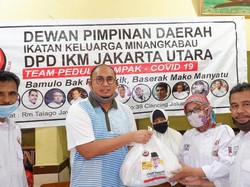 Perantau Pedagang Kena Imbas Corona, Andre-IKM Bagi Sembako di Jabodetabek