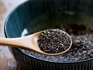 10 Manfaat Chia Seed, Bisa Membantu Menurunkan Berat Badan! 10 Manfaat Chia Seed, Bisa Membantu Menurunkan Berat Badan!