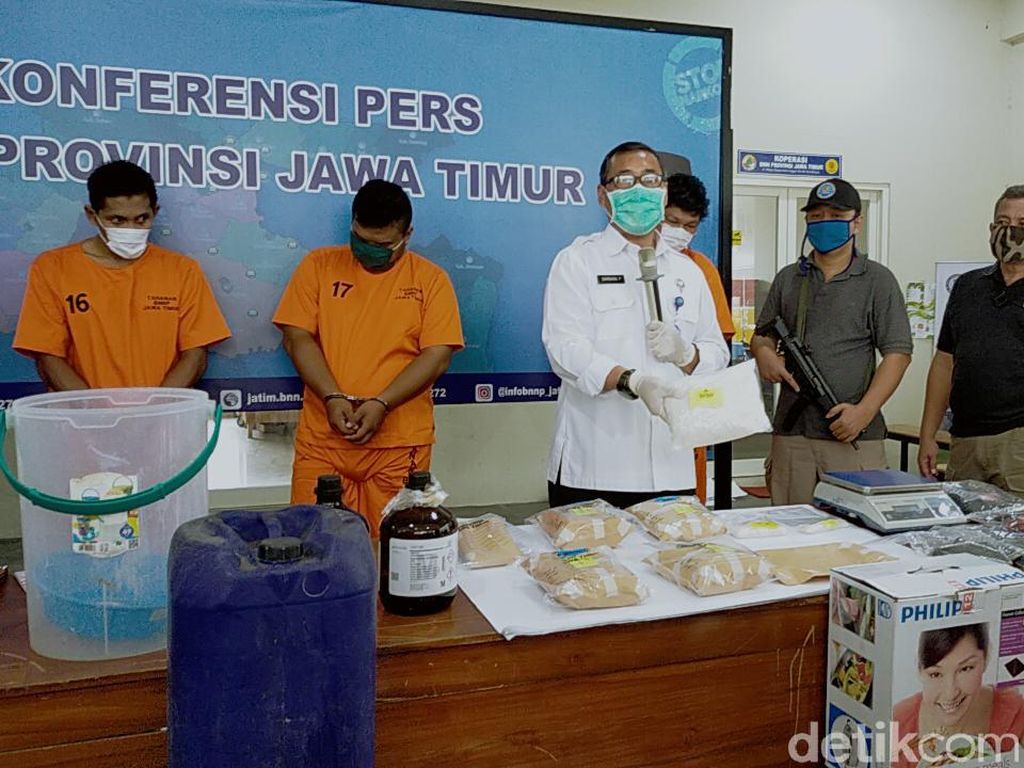 Home Industry Sabu yang Digerebek Gunakan Bahan Impor dari Malaysia Home Industry Sabu yang Digerebek Gunakan Bahan Impor dari Malaysia