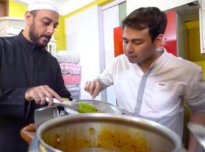 Syekh Ali Jaber Jago Masak Nasi Mandi hingga Buka Restoran Arab