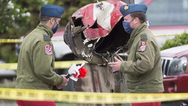 Jet Akrobatik Kanada Jatuh, 1 Orang Tewas