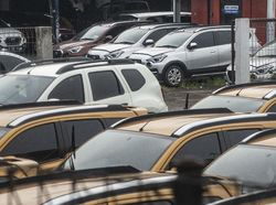 Mudik Dilarang, Pengusaha Rental Mobil di Solo Rugi Ratusan Juta Rupiah