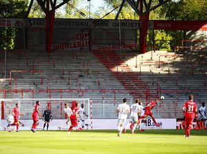 Tanpa Kehadiran Penonton, Sepakbola Terlihat Menyedihkan