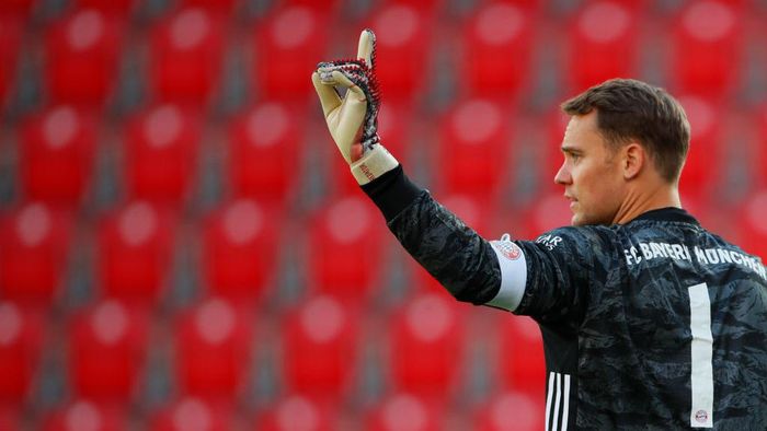 BERLIN, GERMANY - MAY 17: Manuel Neuer of Bayern Munich during the Bundesliga match between 1. FC Union Berlin and FC Bayern Muenchen at Stadion An der Alten Foersterei on May 17, 2020 in Berlin, Germany. The Bundesliga and Second Bundesliga is the first professional league to resume the season after the nationwide lockdown due to the ongoing Coronavirus (COVID-19) pandemic. All matches until the end of the season will be played behind closed doors. (Photo by Hannibal Hanschke/Pool via Getty Images)