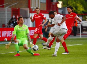 Dortmund Diuji Wolfsburg, Bayern Lawan Tim Papan Tengah
