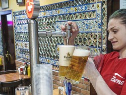 Eropa Longgarkan Lockdown, Pakar Ingatkan Risiko Gelombang Kedua Corona