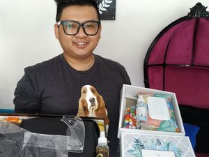 Kreatif, Warga Blitar Bikin Hampers Isi APD Tangkal Corona
