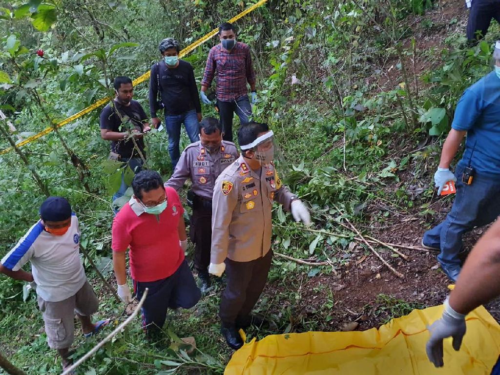 Identitas Mayat yang Ditemukan Tinggal Kerangka di Wonogiri Masih Misteri Identitas Mayat yang Ditemukan Tinggal Kerangka di Wonogiri Masih Misteri