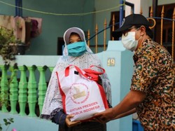 Bansos di Surabaya Terus Disalurkan, Pastikan Tak Ada yang Tertinggal