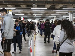 Bos Bank Sentral Filipina Ramal Ekonomi Dunia Anjlok Lebih Parah