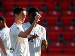 Dulu Lewandowski Pindah ke Bayern Gratis Lo!