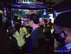 Ketahuan Angkut Penumpang Mudik, 2 Bus Dikandangkan di Pool Pulogadung
