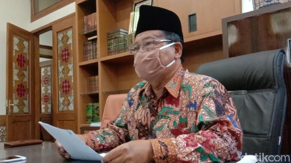 Ketua MUI Jabar Rachmat Syafei