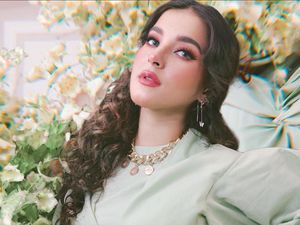 Viral Tasya Farasya Pakai Masker Rp 1,2 Juta, Netizen: Menghibur Kemiskinanku Viral Tasya Farasya Pakai Masker Rp 1,2 Juta, Netizen: Menghibur Kemiskinanku