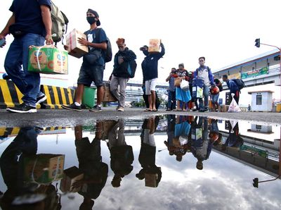 Arus Mudik di Pelabuhan Ketapang H-5 Lebaran