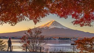 Foto: Gunung Fuji yang Cantik Kini Ditutup