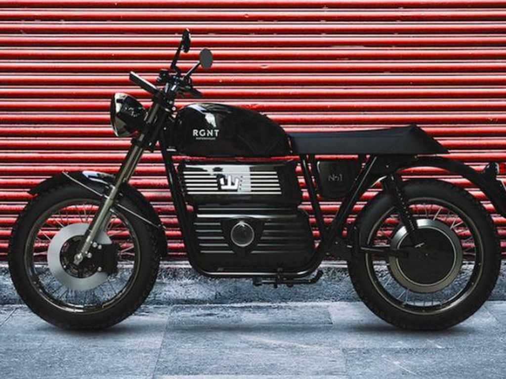 Motor Listrik Bergaya Scrambler 1960 Punya Baterai seperti Roti Lapis Motor Listrik Bergaya Scrambler 1960 Punya Baterai seperti Roti Lapis