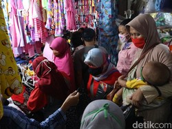 Tradisi Beli Baju Lebaran Pernah Dikecam Belanda, Disebut Bencana Ekonomi