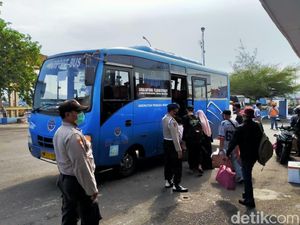 Datang dari Sapeken, 37 Penumpang KM Sabuk Nusantara 92 Dikarantina
