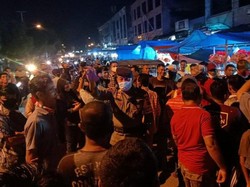 Tolak Jam Usaha Dibatasi Saat PSBB, Pedagang Pasar di Dumai Turun ke Jalan