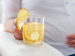 5 Cara Membuat Minuman Lemon untuk Kesehatan yang Enak